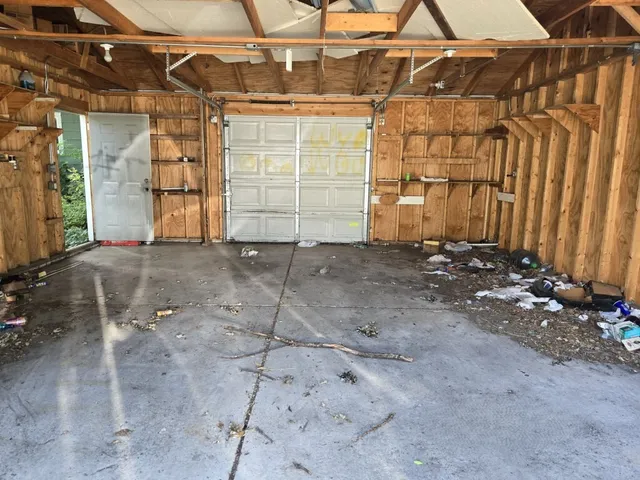 a view of a garage