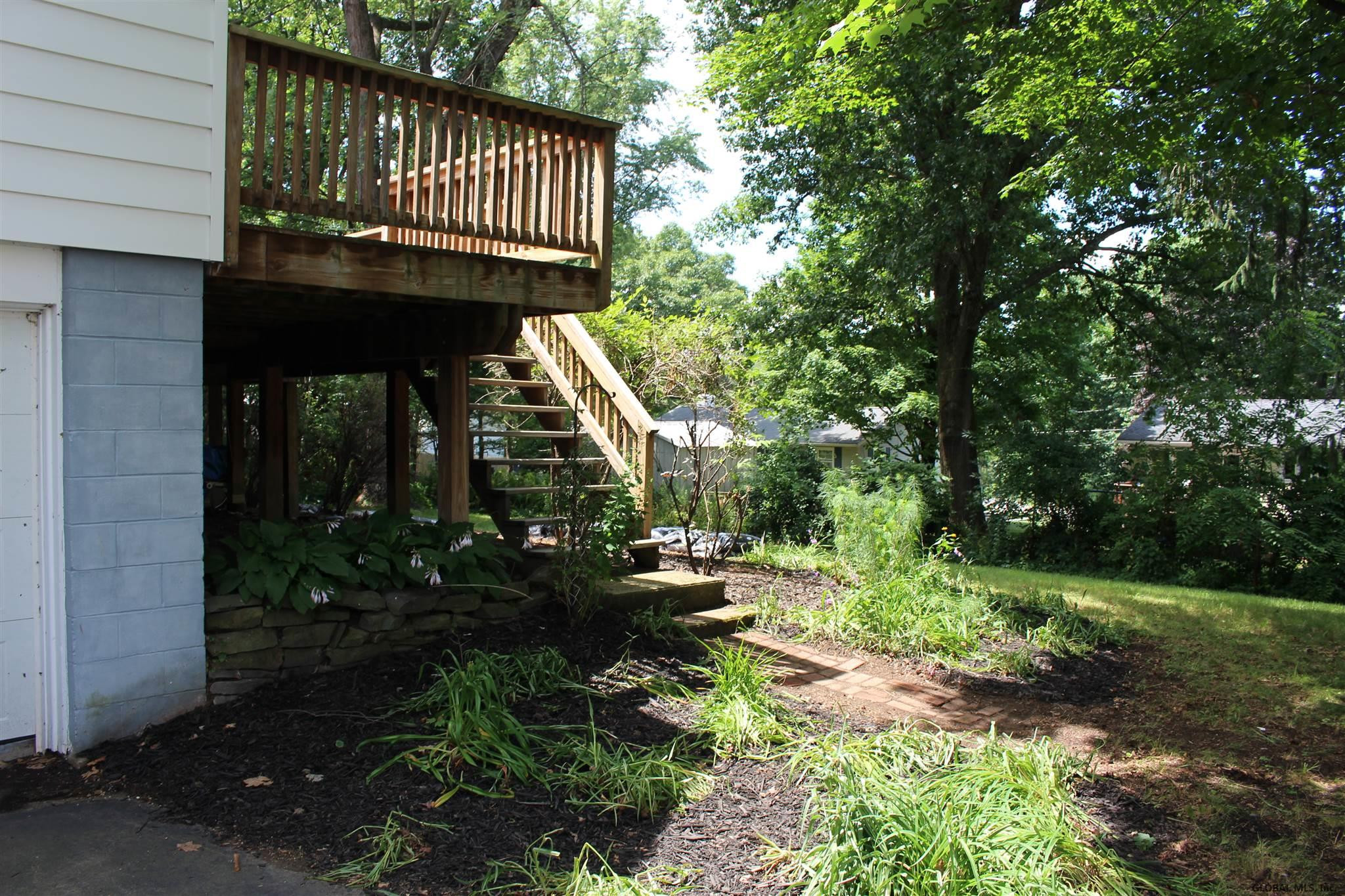 11 Little Bear Road Troy, NY 12182 - Photo 35 of 36 Photo 35