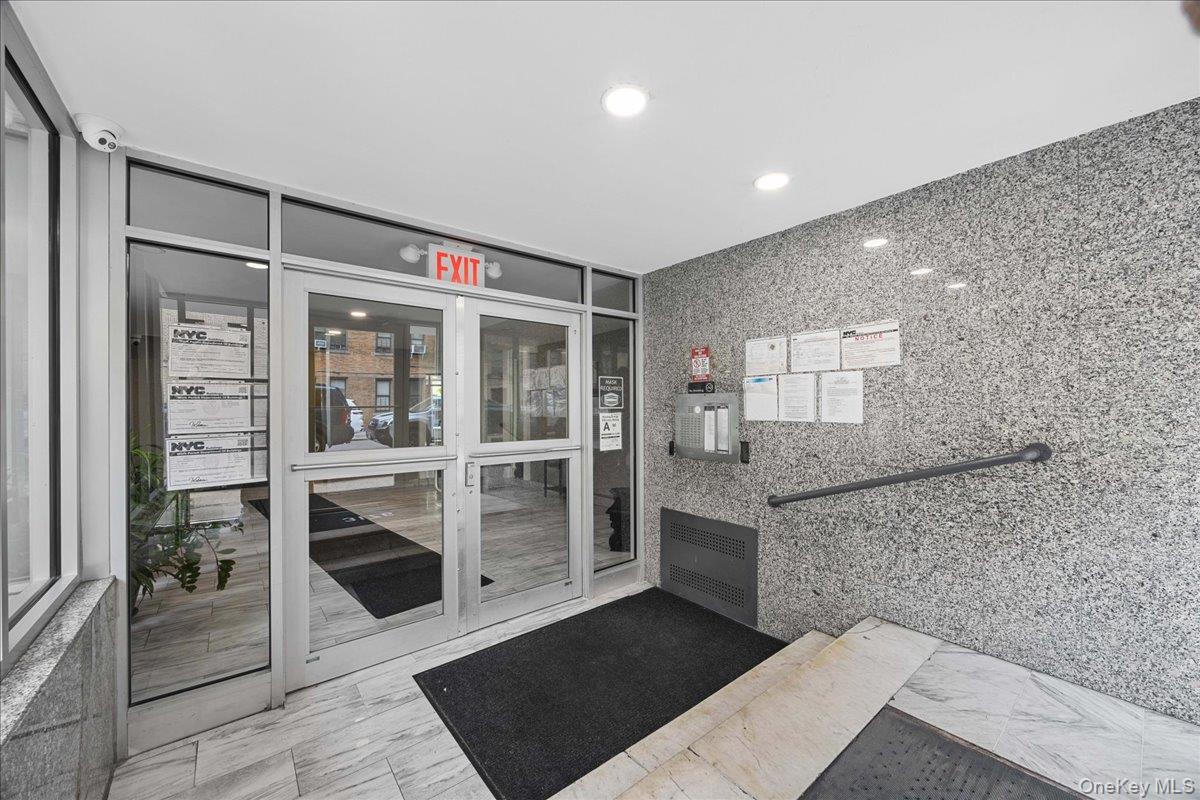 3176 Decatur Avenue, Unit 3A Bronx, NY 10467 - Photo 6 of 25