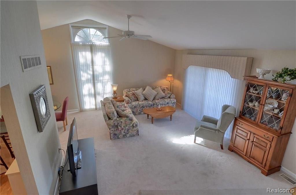 1472 Saddle Lane, Unit 167 Rochester Hills, MI 48306 - Photo 10 of 34