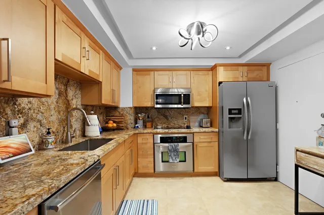 $5,000 | 3450 South Ocean Boulevard, Unit 610, Palm Beach, FL 33480