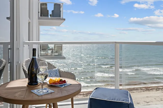 $5,000 | 3450 South Ocean Boulevard, Unit 610, Palm Beach, FL 33480