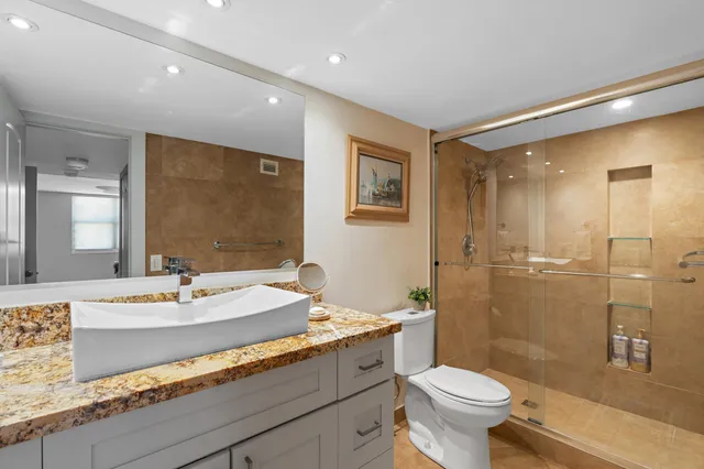 $5,000 | 3450 South Ocean Boulevard, Unit 610, Palm Beach, FL 33480