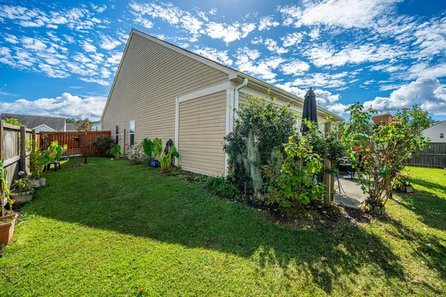 $319,000 | 419 Thoroughbred Drive, Moncks Corner, SC 29461