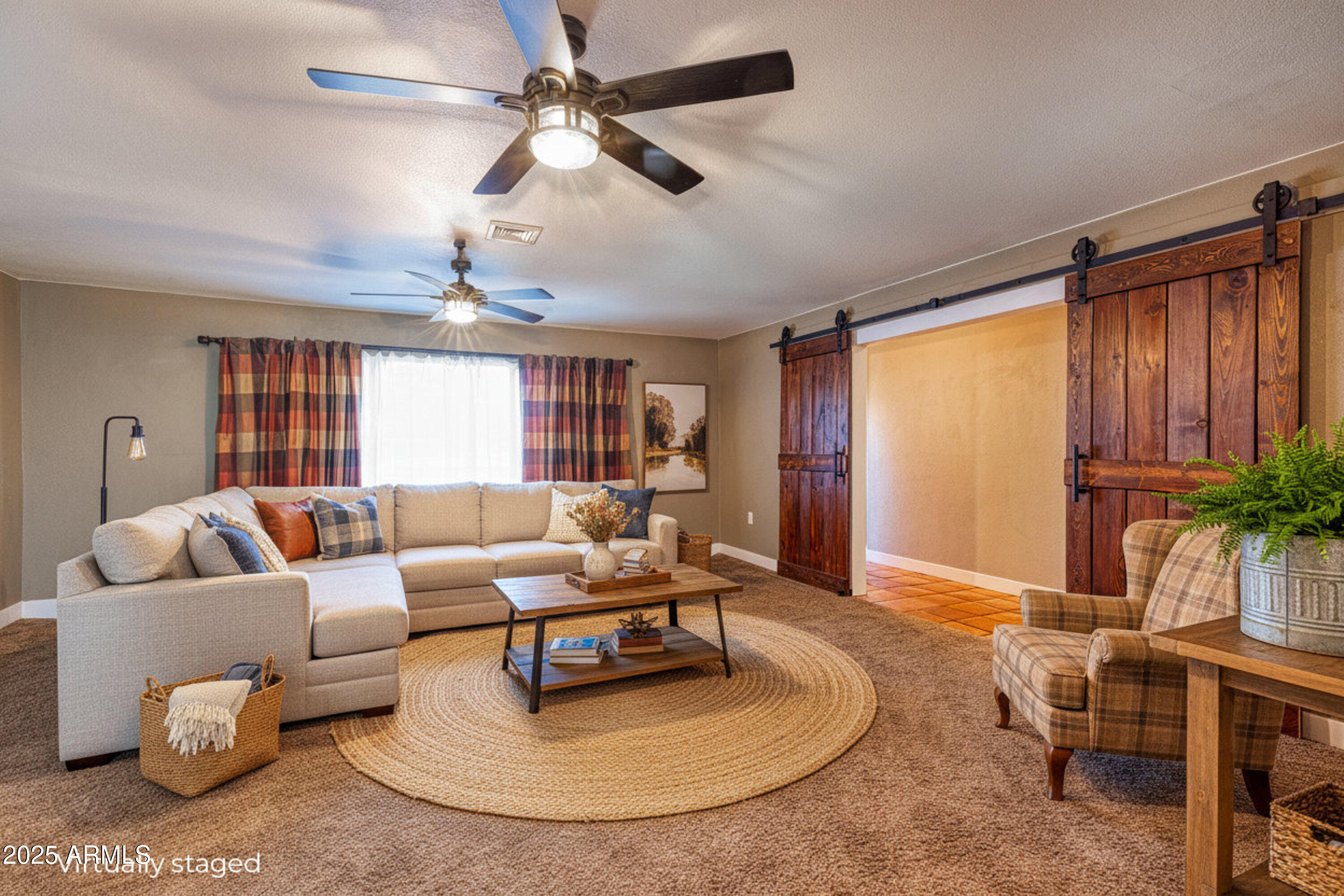 981 Oak Grove Road Show Low, AZ 85901 - Photo 13 of 61 Family Room
