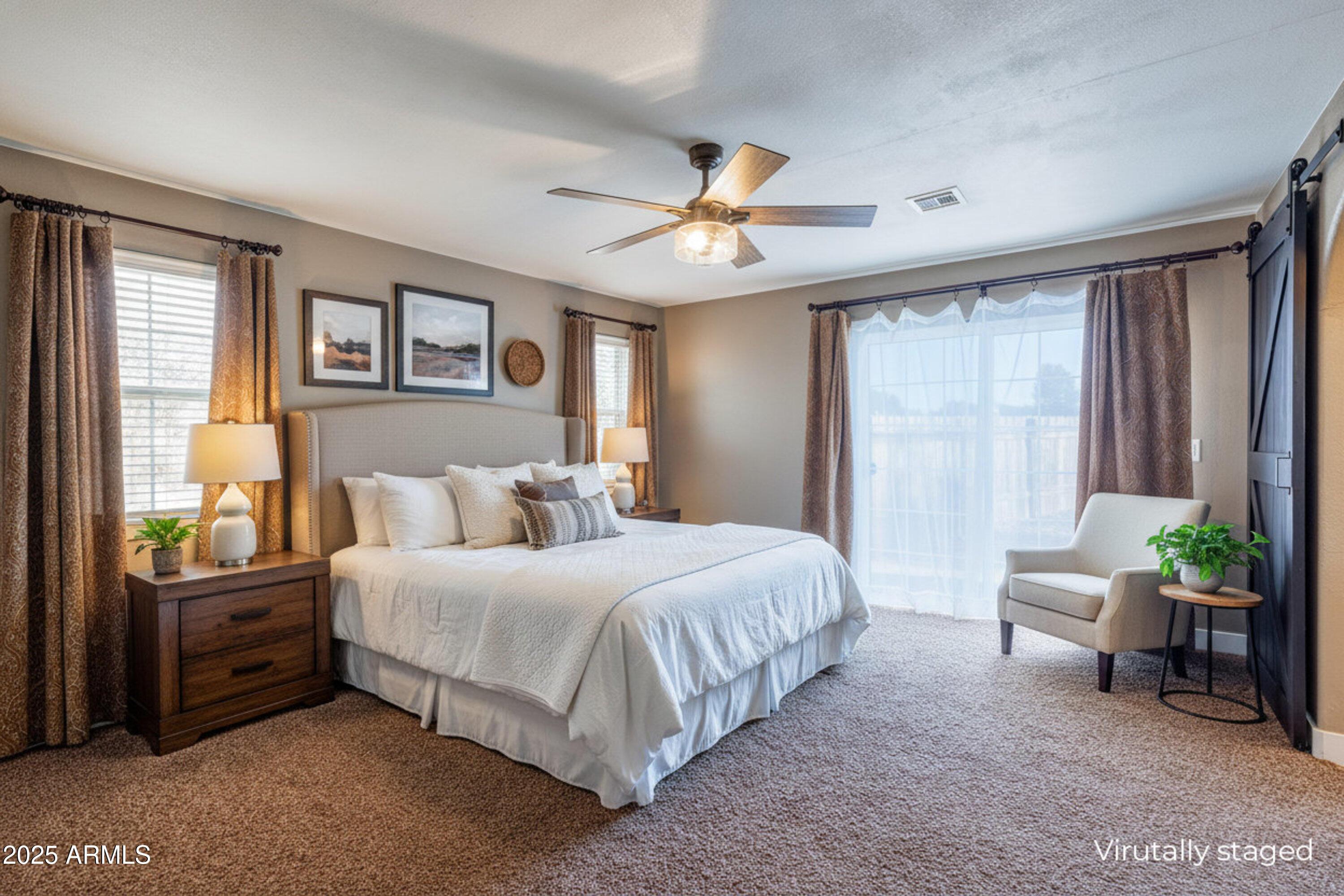 981 Oak Grove Road Show Low, AZ 85901 - Photo 25 of 61 Primary Bedroom