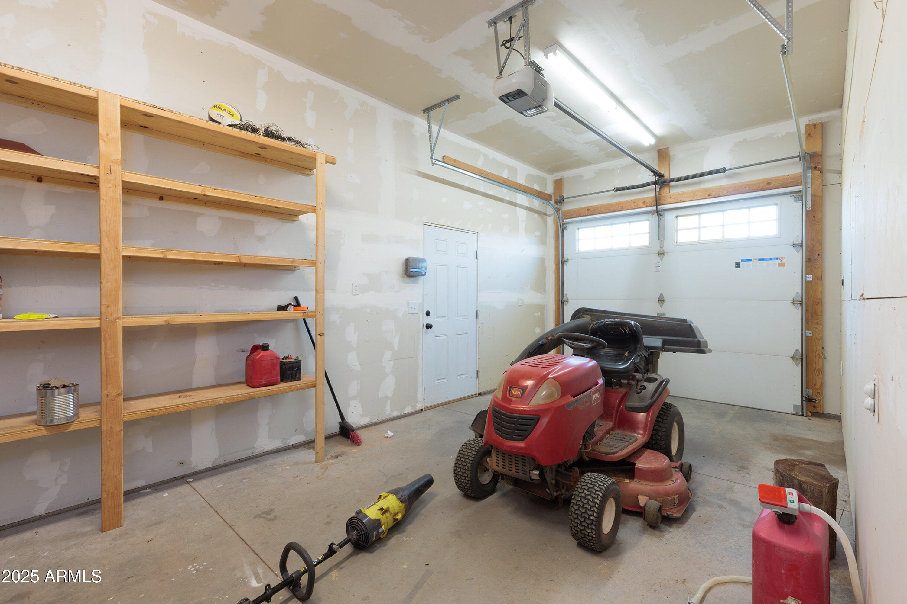 981 Oak Grove Road Show Low, AZ 85901 - Photo 46 of 61 a room with toys and toys