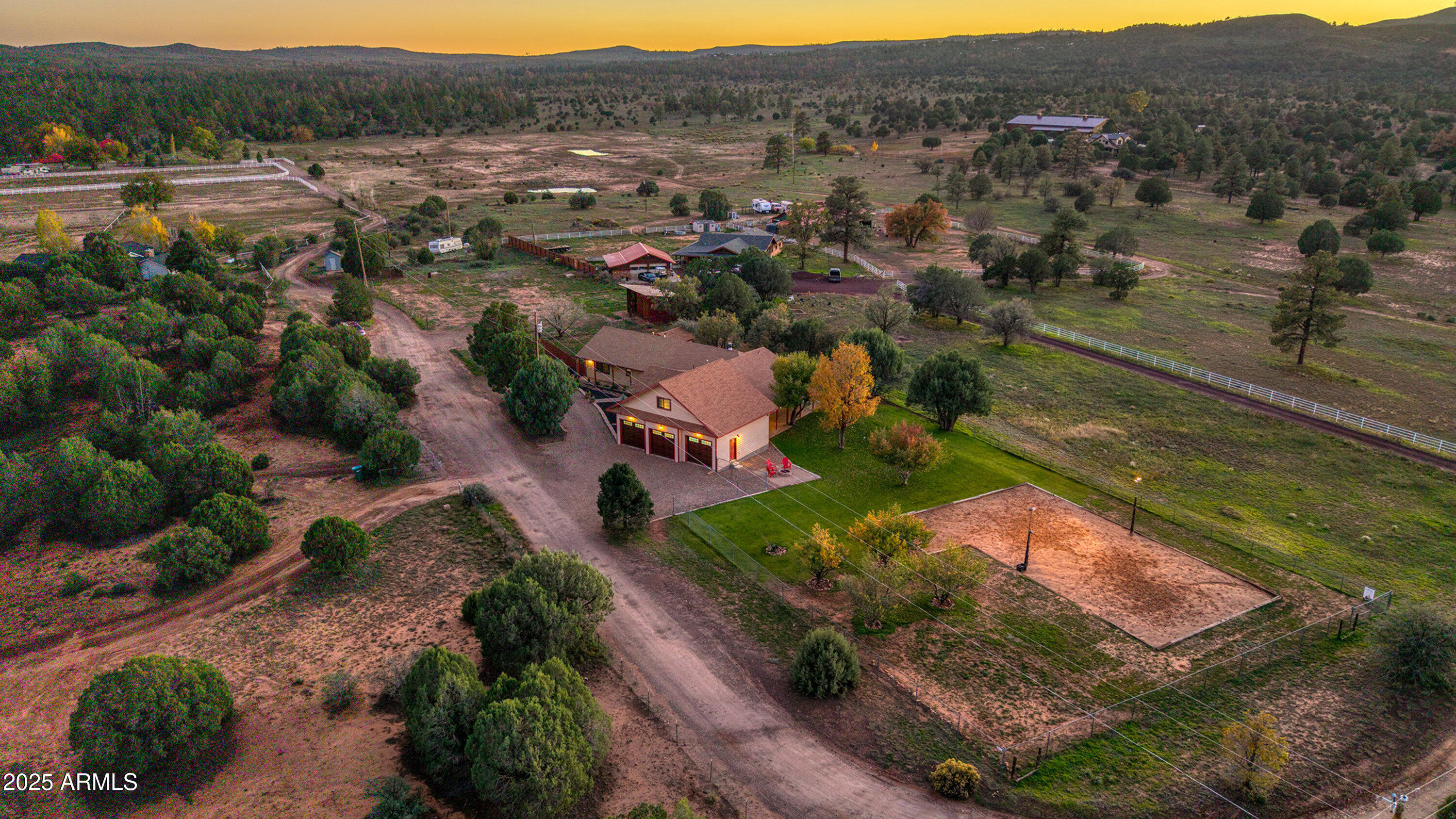 981 Oak Grove Road Show Low, AZ 85901 - Photo 7 of 61 an aerial view of residential houses with outdoor space and river
