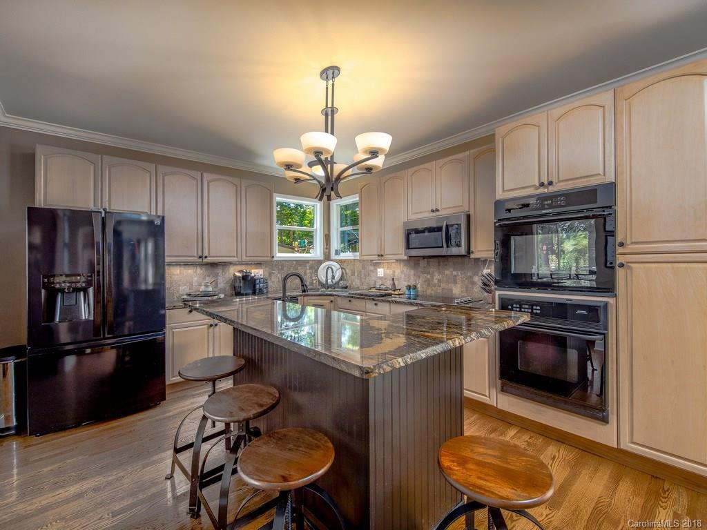 61 Fox Ridge Drive Fletcher, NC 28732 - Photo 3 of 35 Gallery Image 3