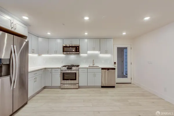 $899,999 | 751-753 Capp Street, Unit 753A, San Francisco, CA 94110