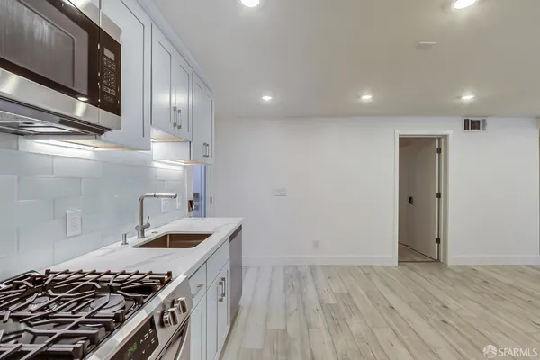 $899,999 | 751-753 Capp Street, Unit 753A, San Francisco, CA 94110