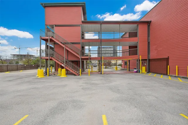 $925 | 1025 Swanson Street, Unit 313, Houston, TX 77030