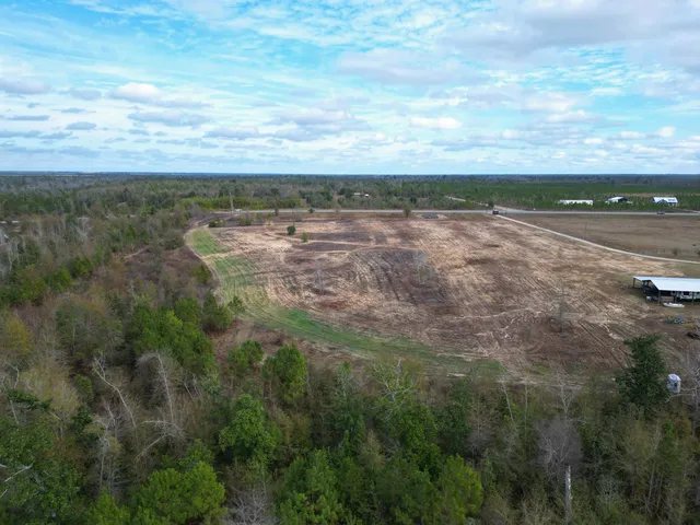 $169,900 | 12040 Highway 73, Clarksville, FL 32430