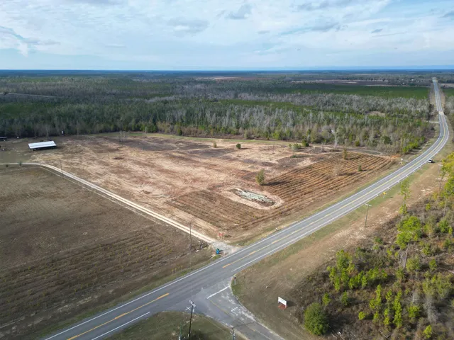 $169,900 | 12040 Highway 73, Clarksville, FL 32430