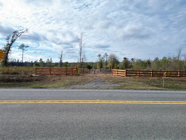 $169,900 | 12040 Highway 73, Clarksville, FL 32430