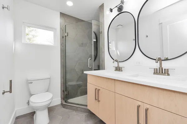 $1,850 | 7604 De Priest Street, Unit B, Houston, TX 77088