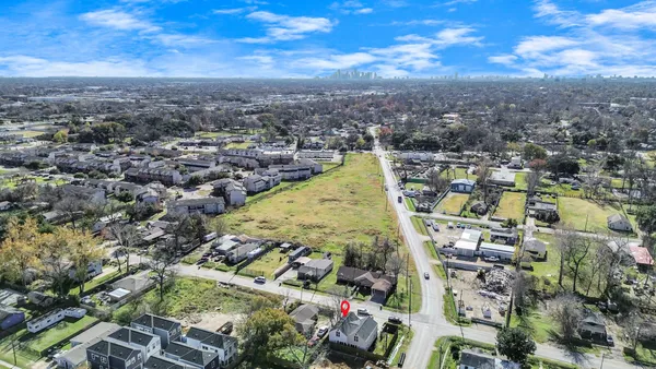 $1,850 | 7604 De Priest Street, Unit B, Houston, TX 77088