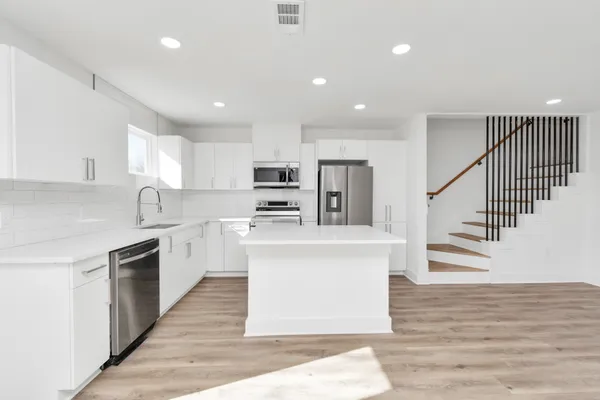 $1,850 | 7604 De Priest Street, Unit B, Houston, TX 77088