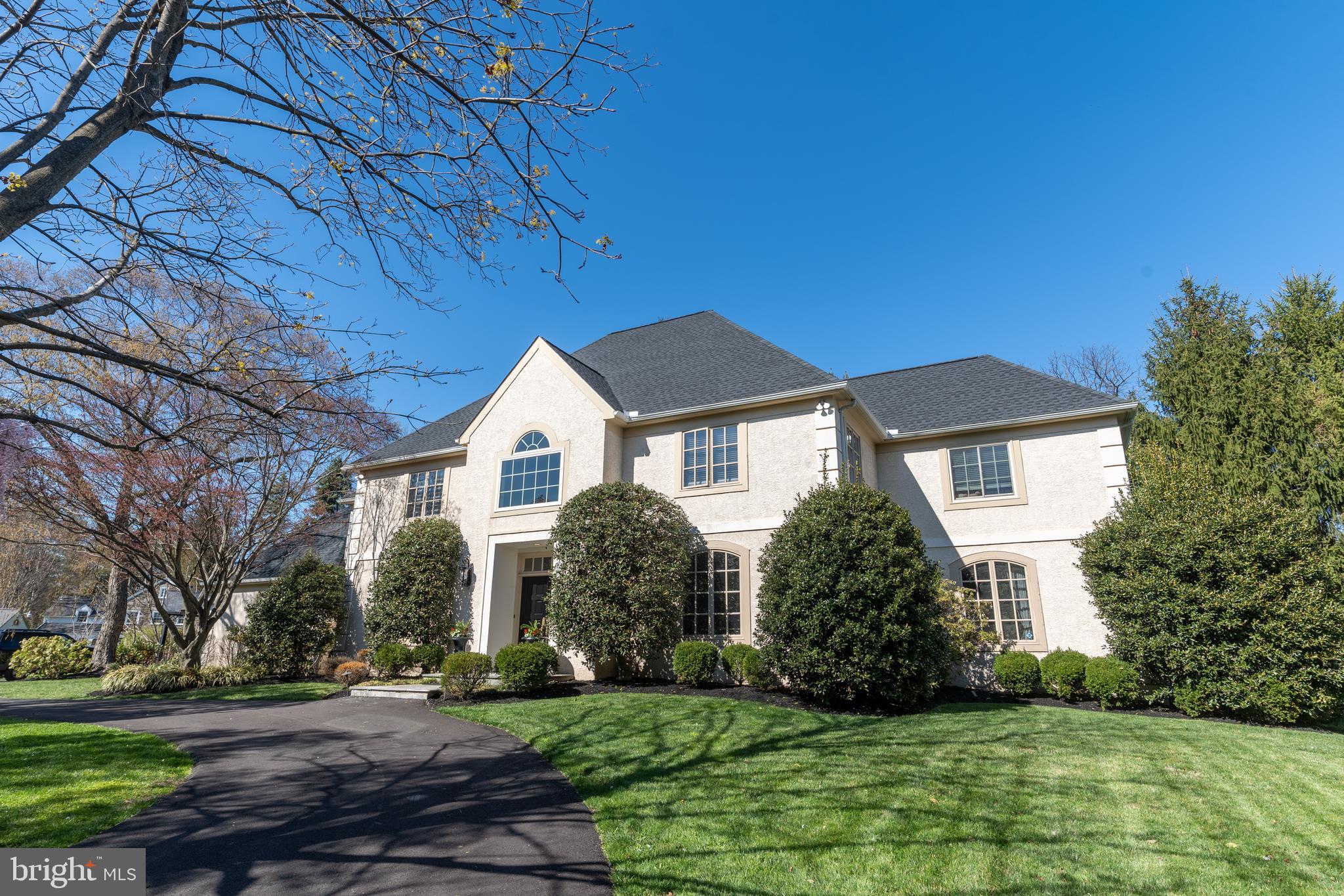 925 Morgan Road Jenkintown, PA 19046 - Photo 81 of 83 a front view of a house with garden