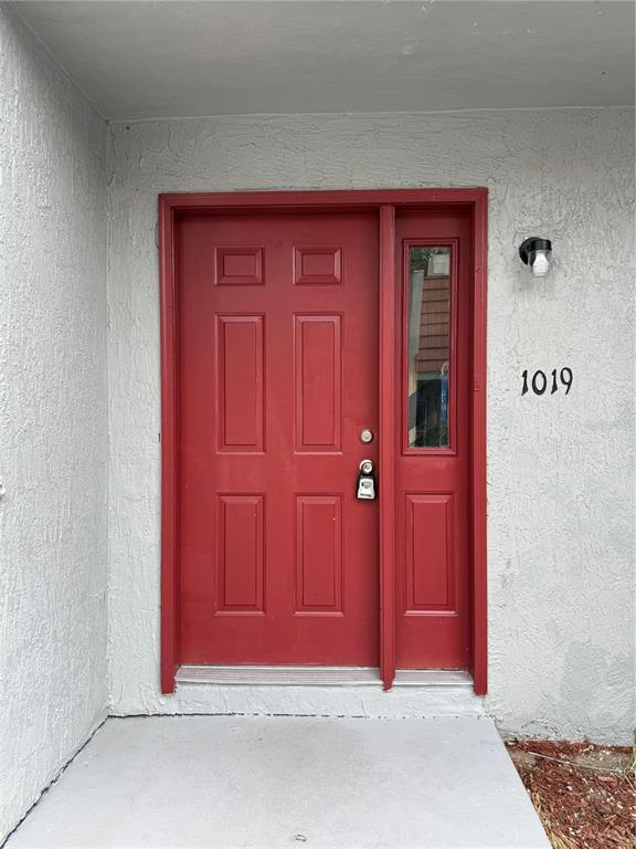 1019 West Sumner Street Kissimmee, FL 34741 - Photo 6 of 12 a view of front door