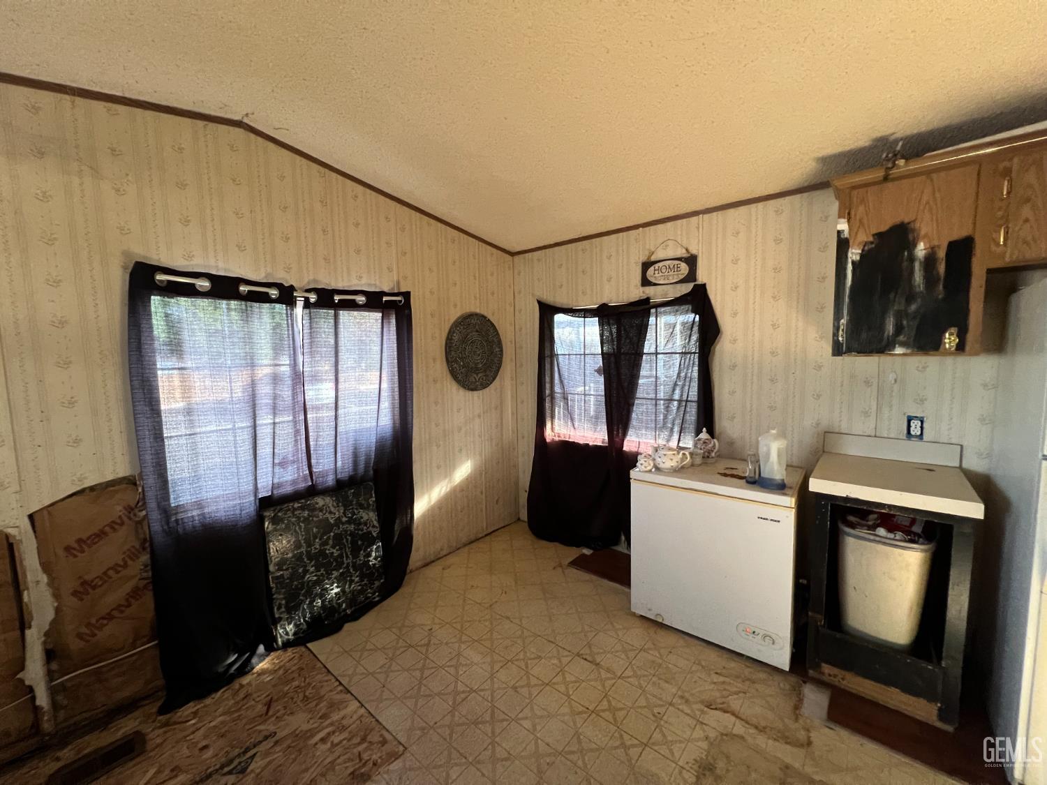 Undisclosed Address Bakersfield, CA 93309 - Photo 12 of 14 a bathroom with a sink a mirror and bathtub