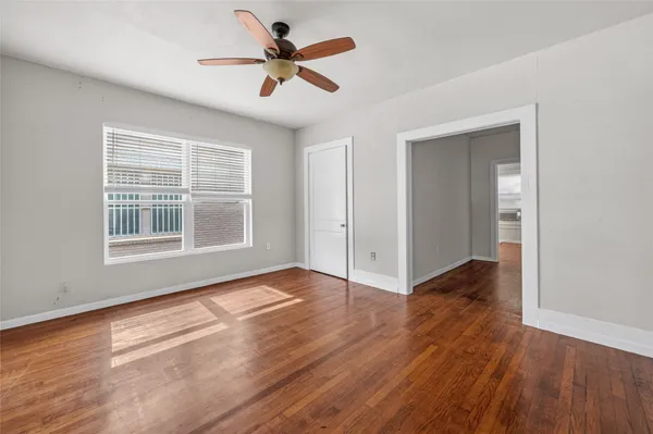 $1,150 | 907 West Gray Street, Unit 1, Houston, TX 77019