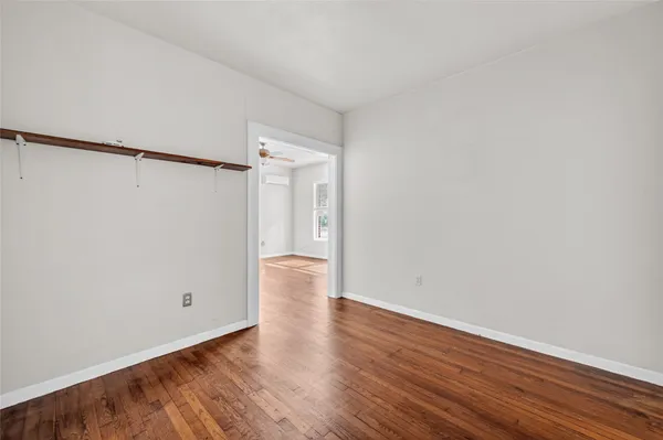 $1,150 | 907 West Gray Street, Unit 1, Houston, TX 77019