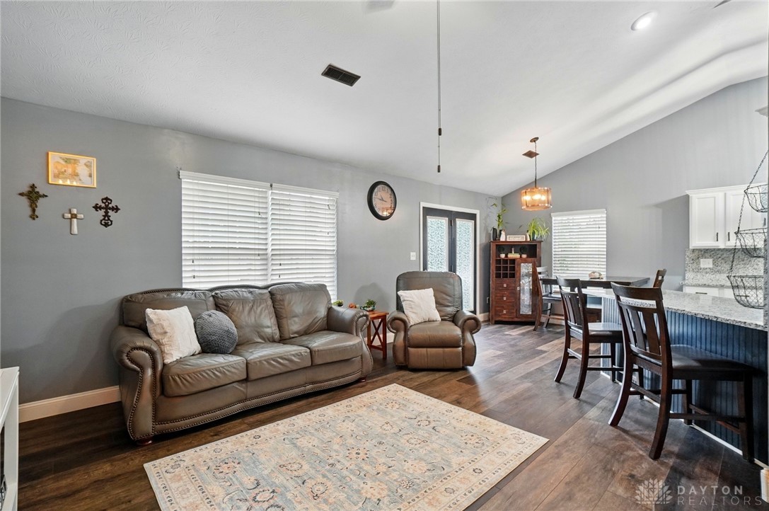 432 Applegate Road Englewood, OH 45322 - Photo 7 of 60 Gallery Image 7