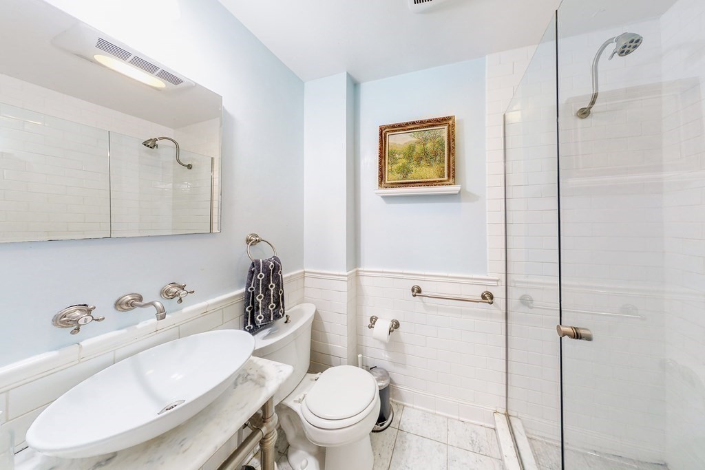 11 Hurd Road, Unit 1 Brookline, MA 02445 - Photo 5 of 9