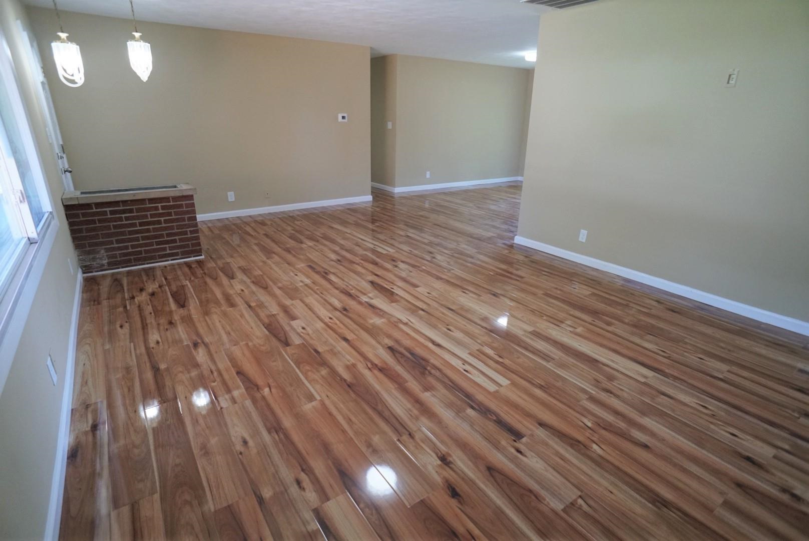 2802 Ridgeway Drive Fort Wayne, IN 46816 - Photo 4 of 21 Gallery Image 4