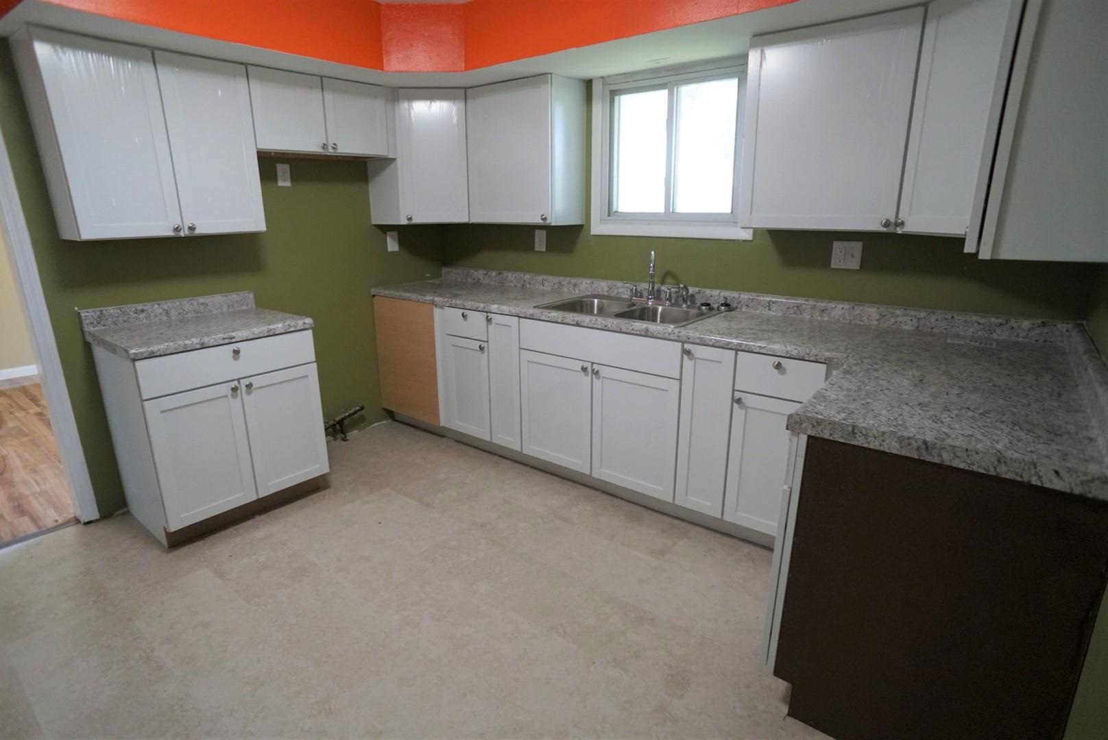 2802 Ridgeway Drive Fort Wayne, IN 46816 - Photo 6 of 21 Gallery Image 6