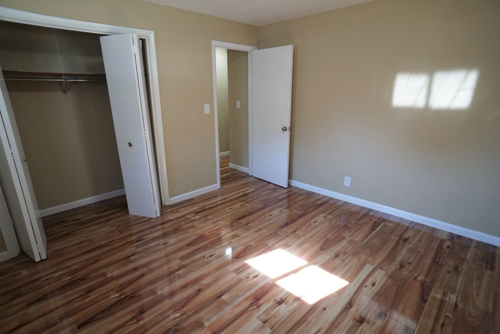 2802 Ridgeway Drive Fort Wayne, IN 46816 - Photo 10 of 21 Gallery Image 10