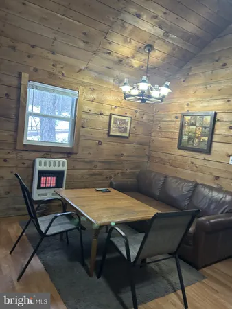 a view of a livingroom with furniture