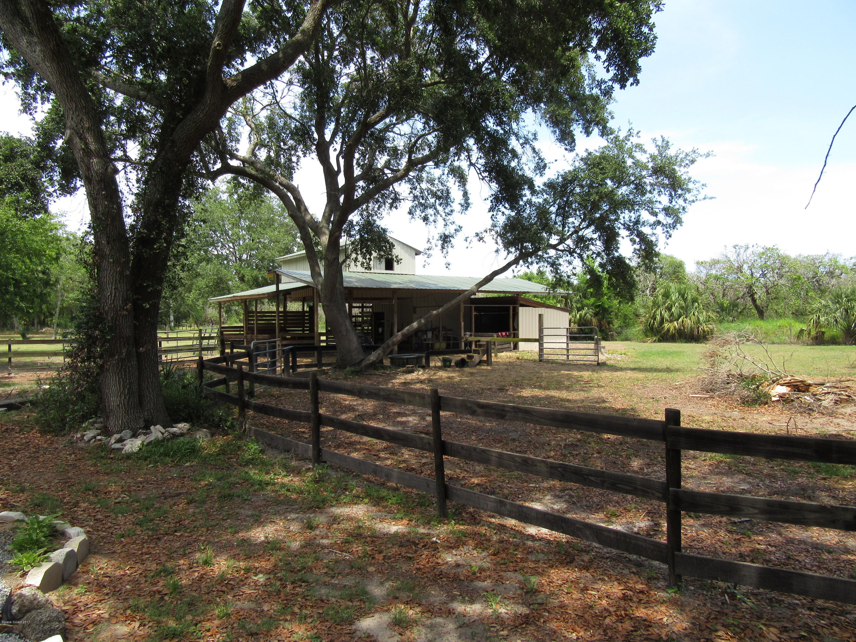 3100 Davis Road Mims, FL 32754 - Photo 44 of 54 Stable