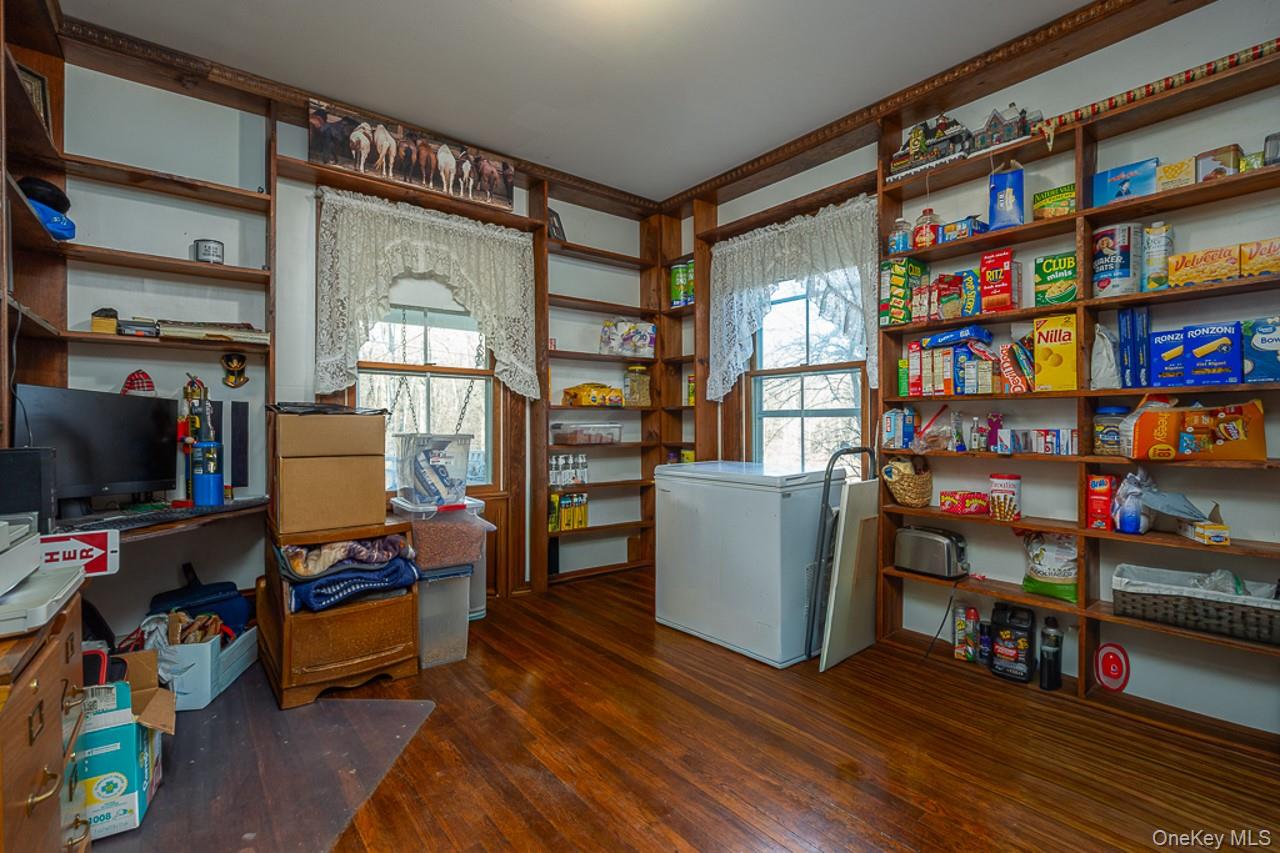 355 Fosler Road Wallkill, NY 12589 - Photo 10 of 49