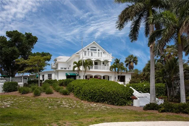 $1,575,000 | 143 Useppa Island, Bokeelia, FL 33922