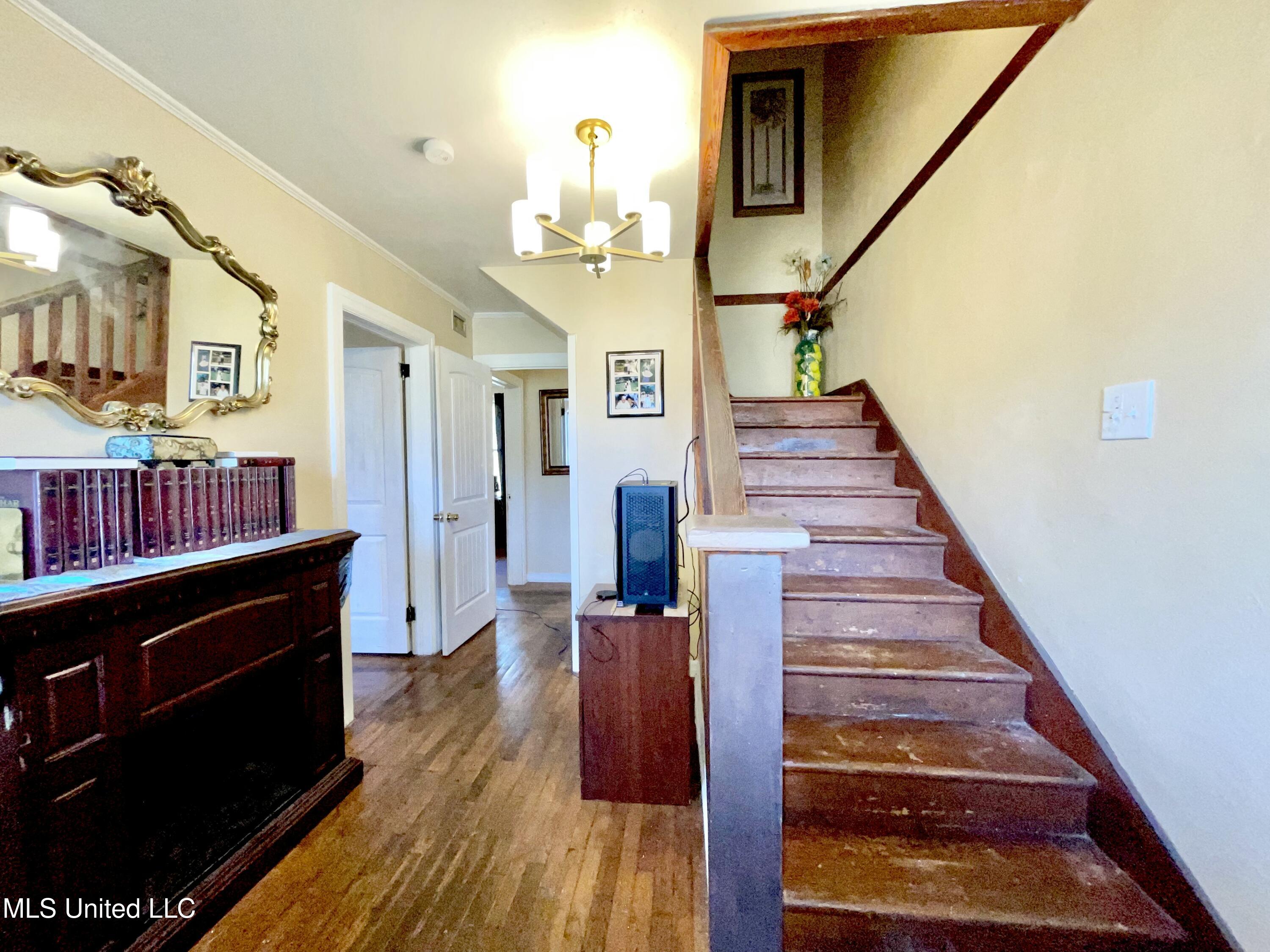 4124 Griffin Street Moss Point, MS 39563 - Photo 2 of 35 IMG_2162