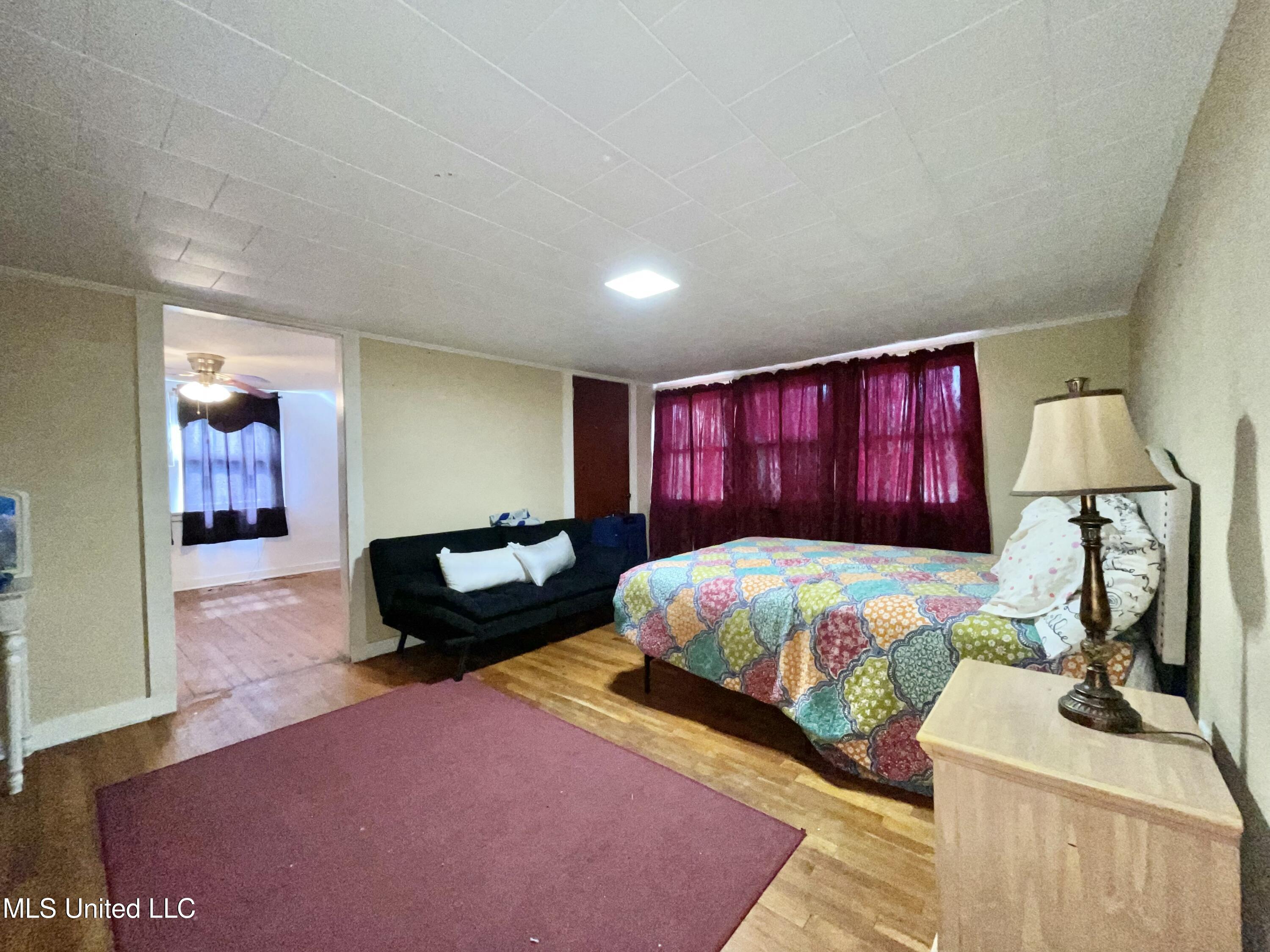 4124 Griffin Street Moss Point, MS 39563 - Photo 23 of 35 IMG_2133