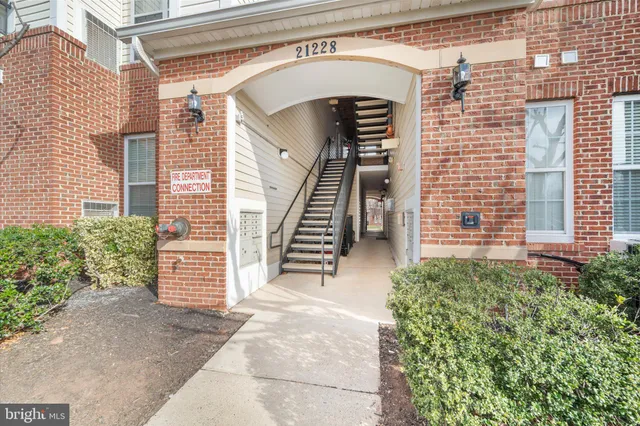 a view of entryway with stairs