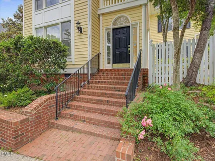 $799,000 | 102 Winston Ridge Drive, Chapel Hill, NC 27516