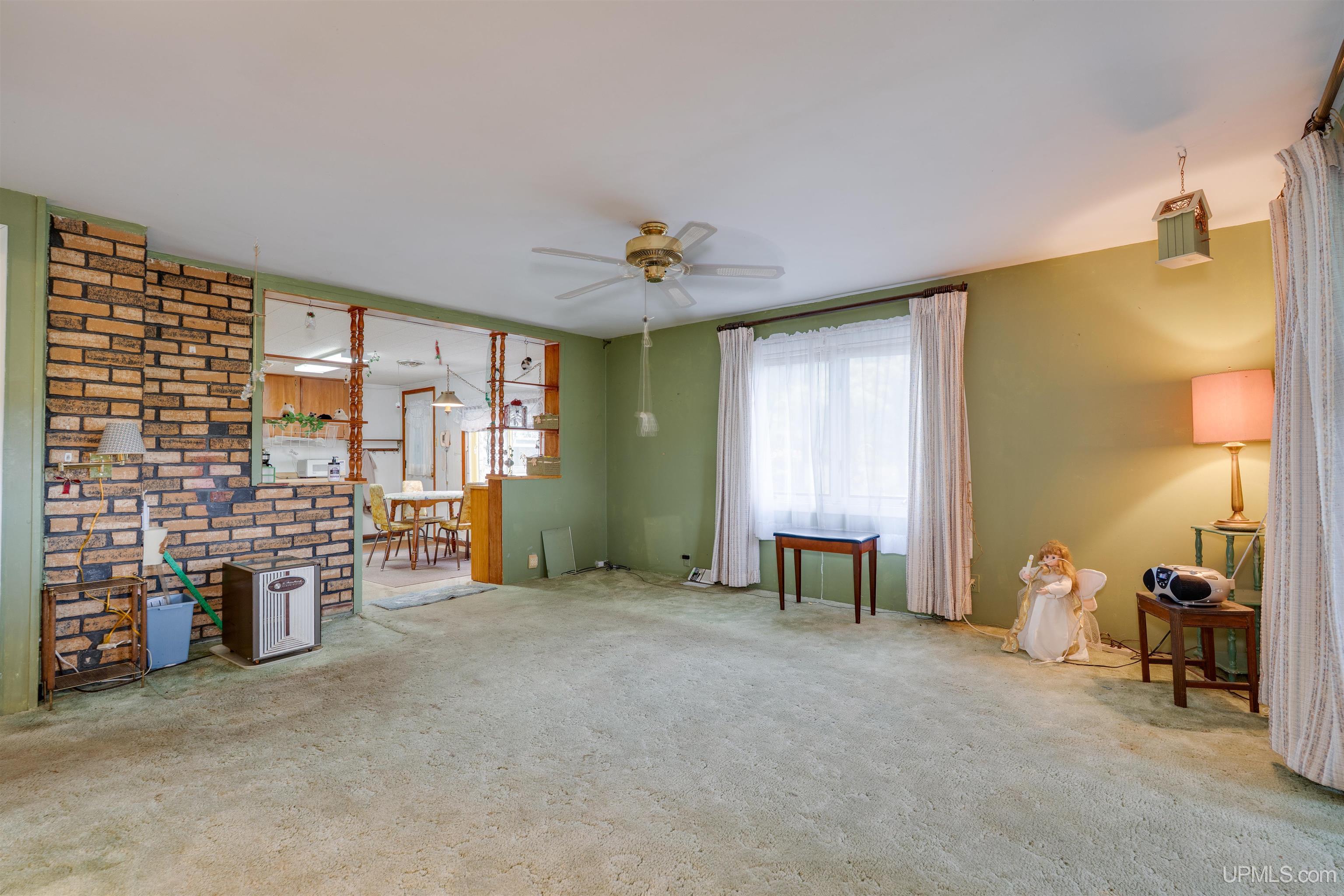 698 River Road Manistique, MI 49854 - Photo 12 of 33 Gallery Image 12
