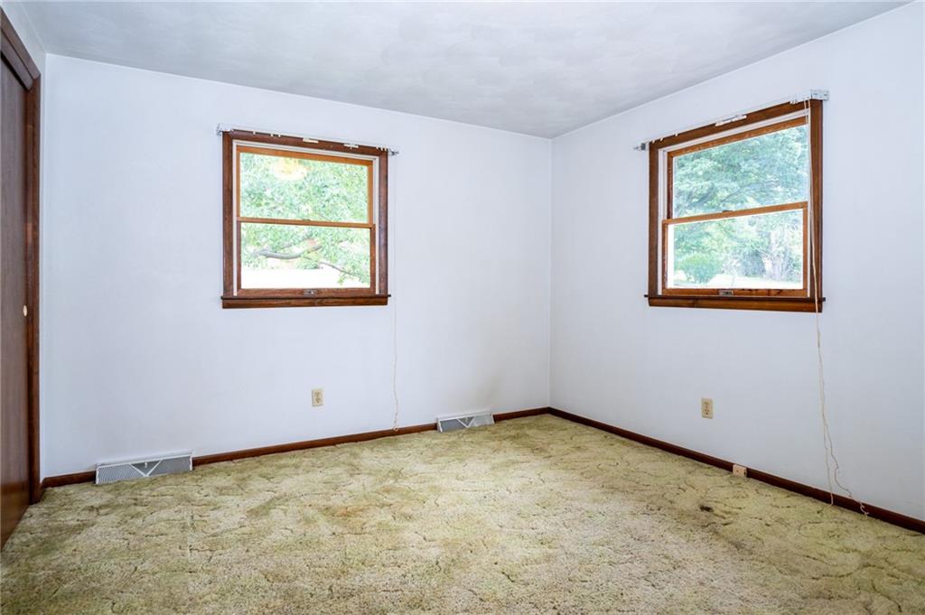 181 Devils Den Road Burgettstown, PA 15021 - Photo 8 of 31 Gallery Image 8