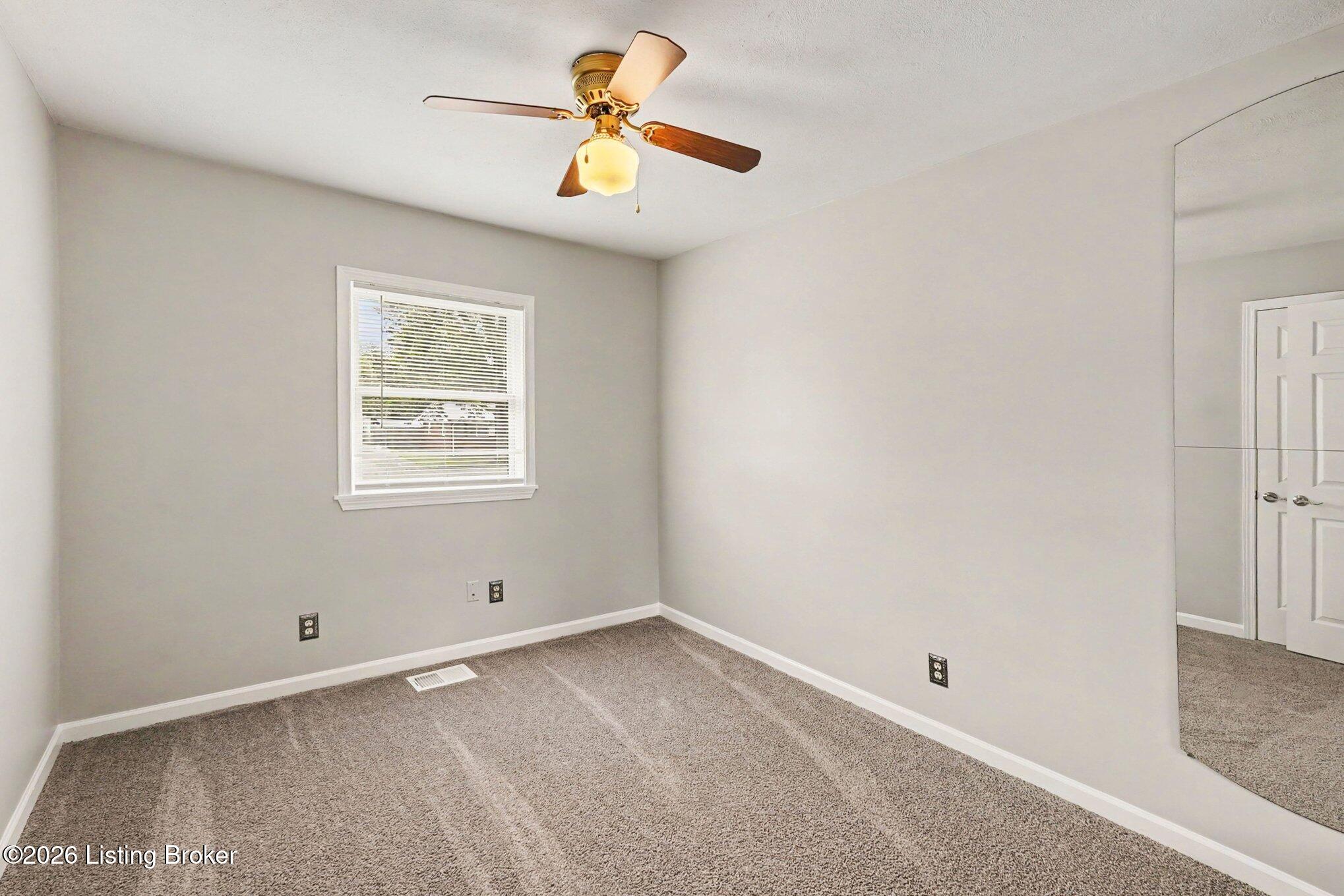 6101 Terry Road Louisville, KY 40258 - Photo 12 of 33 017_file_5096