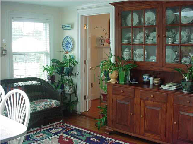 1110 Venable Road Palmyra, VA 22963 - Photo 3 of 5 a living room with furniture and a window