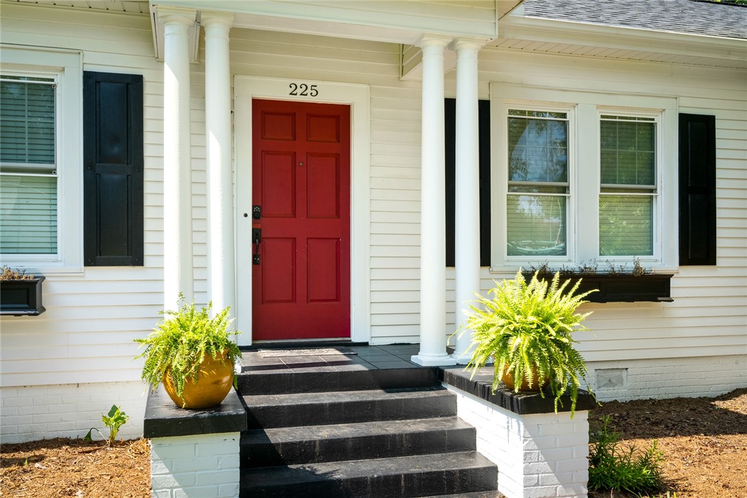 225 South Boulevard Anderson, SC 29621 - Photo 2 of 29 Gallery Image 2