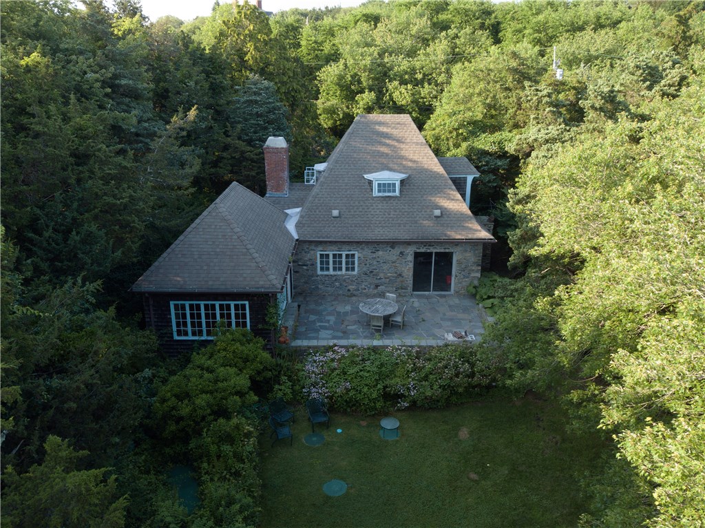 216 Highland Drive Jamestown, RI 02835 - Photo 30 of 39 Aerial view of Flagstones, a short stroll from Stone House.