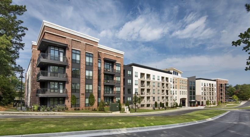 2180 Shadowood Parkway, Unit 434 Atlanta, GA 30339 - Photo 12 of 28 a front view of building with yard