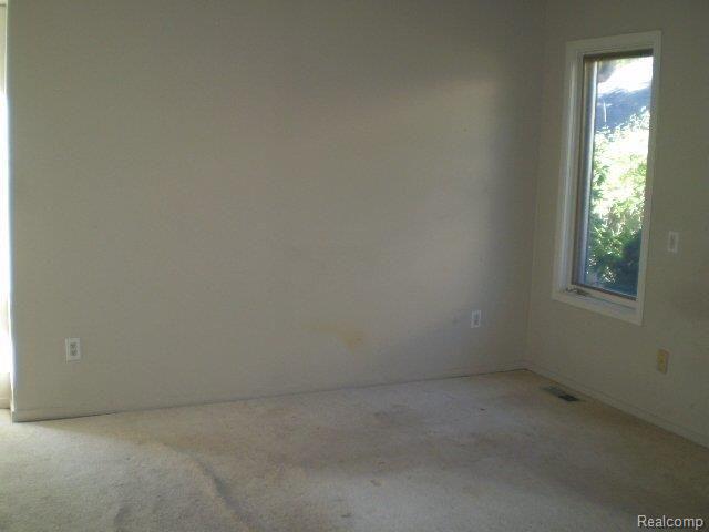 3856 Quarton Road Bloomfield Hills, MI 48302 - Photo 22 of 25 P1010021.JPG