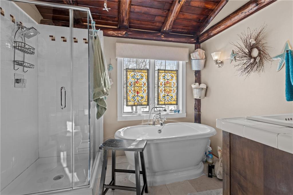 828 Clintonville Road Mercer, PA 16137 - Photo 15 of 49 Located on Main Floor with spacious soaking tub.