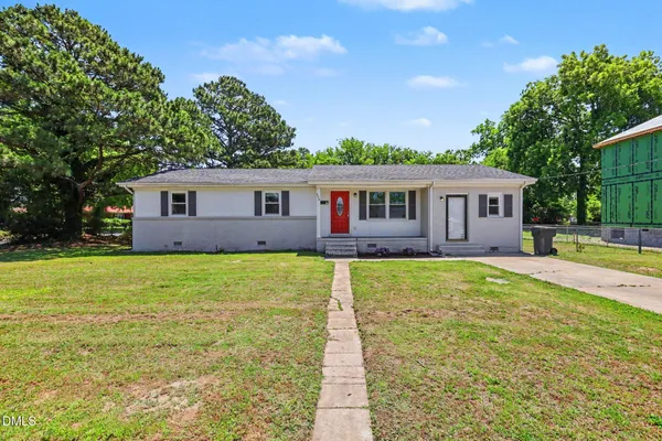 $199,900 | 300 South Miller Avenue, Goldsboro, NC 27530